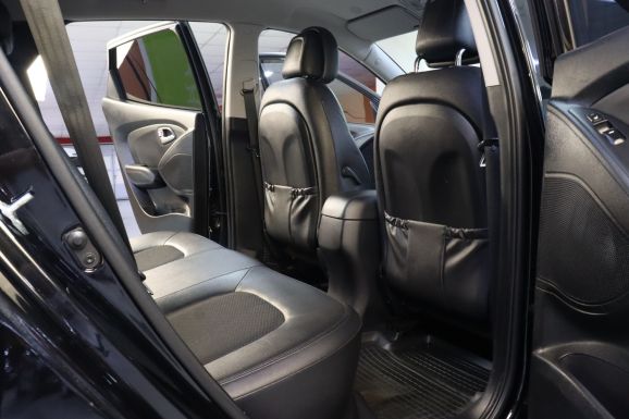 Hyundai ix35, 2.0 л, АТ, 2013 фото 2