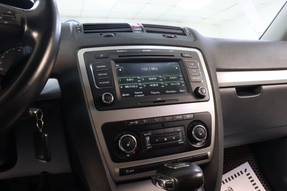 Skoda Octavia, 1.8 л, Робот, 2012 фото 1