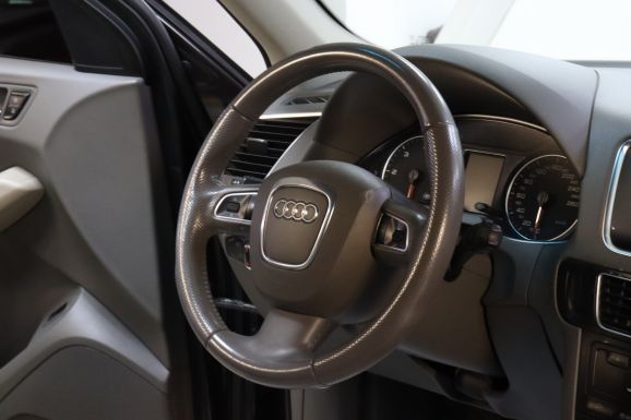 Audi Q5, 2.0 л, Робот, 2011 фото 11