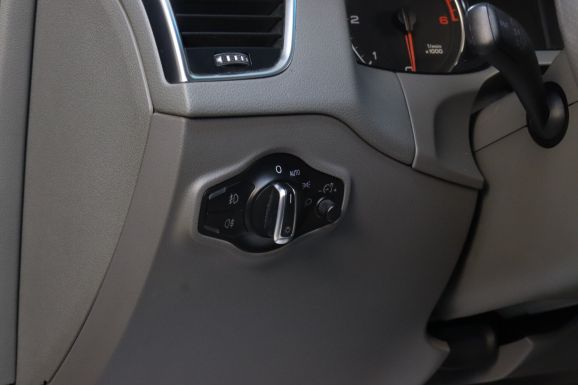 Audi Q5, 2.0 л, Робот, 2011 фото 2