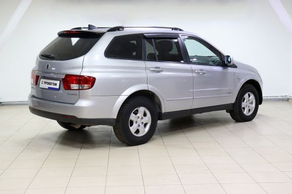 SsangYong Kyron, 2.3 л, АТ, 2009 фото 4