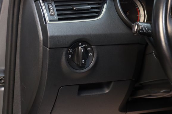 Skoda Octavia, 1.8 л, Робот, 2017 фото 12