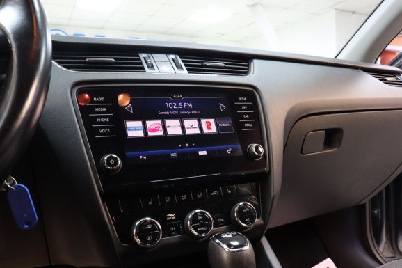 Skoda Octavia, 1.8 л, Робот, 2017 фото 15