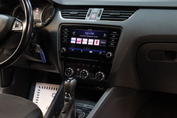 Skoda Octavia, 1.8 л, Робот, 2017 фото 1
