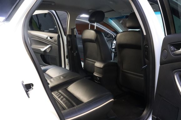 Ford Mondeo, 2.0 л, Робот, 2012 фото 7