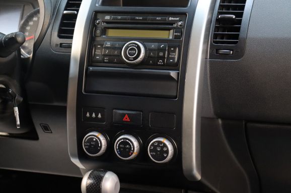 Nissan X-Trail, 2.5 л, Вариатор, 2010 фото 2