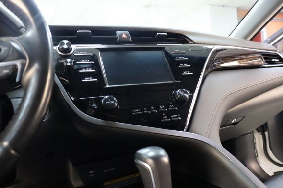 Toyota Camry, 2.5 л, АТ, 2020 фото 8