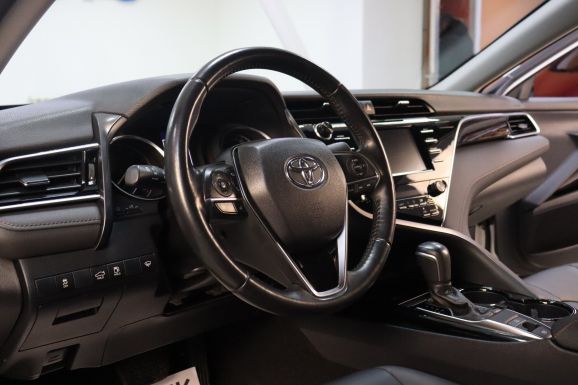 Toyota Camry, 2.5 л, АТ, 2020 фото 10