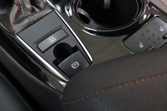 Toyota Camry, 2.5 л, АТ, 2020 фото 2