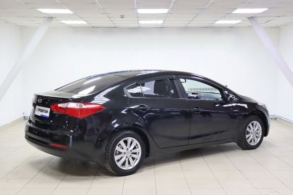 Kia Cerato, 2.0 л, АТ, 2016 фото 4