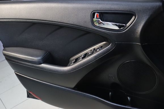 Kia Cerato, 2.0 л, АТ, 2016 фото 2