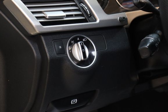 Mercedes-Benz E-Класс, 1.8 л, АТ, 2011 фото 8