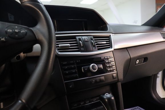 Mercedes-Benz E-Класс, 1.8 л, АТ, 2011 фото 9