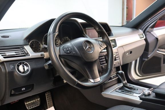 Mercedes-Benz E-Класс, 1.8 л, АТ, 2011 фото 14