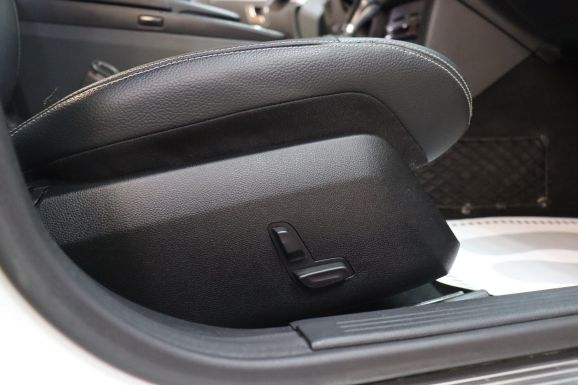 Mercedes-Benz E-Класс, 1.8 л, АТ, 2011 фото 2