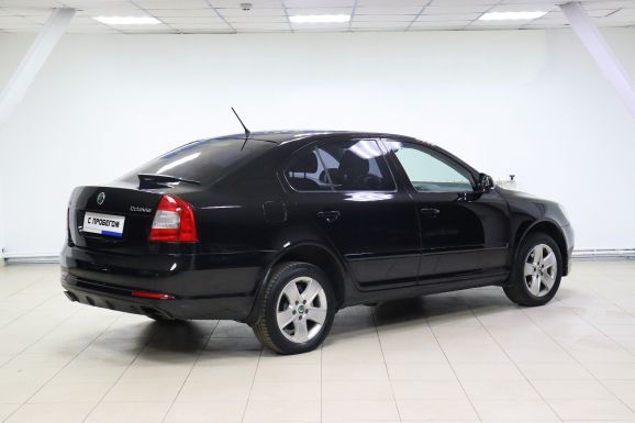 Skoda Octavia, 1.8 л, Робот, 2011 фото 6