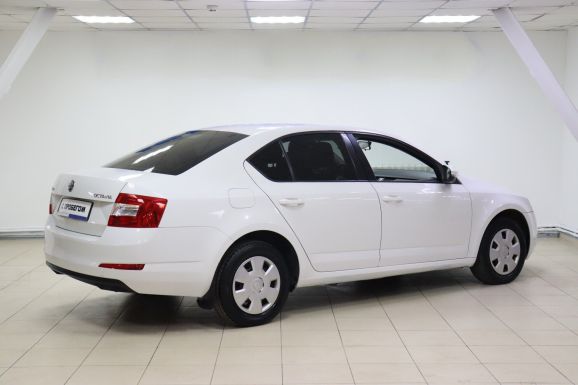 Skoda Octavia, 1.2 л, Робот, 2014 фото 6
