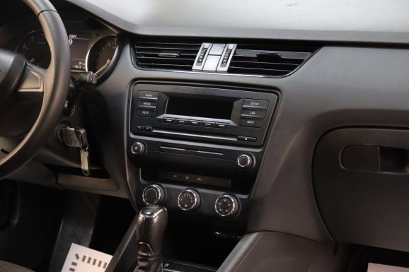 Skoda Octavia, 1.2 л, Робот, 2014 фото 2