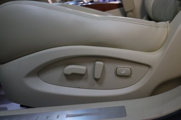 Infiniti FX, 3.7 л, АТ, 2011 фото 13