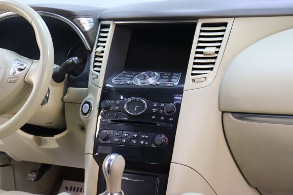 Infiniti FX, 3.7 л, АТ, 2011 фото 14