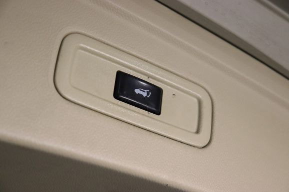 Infiniti FX, 3.7 л, АТ, 2011 фото 1