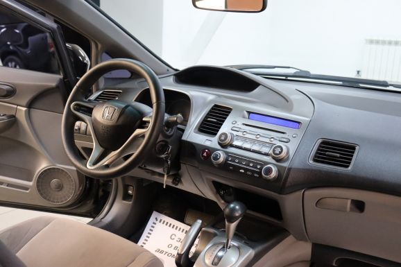 Honda Civic, 1.8 л, АТ, 2009 фото 9