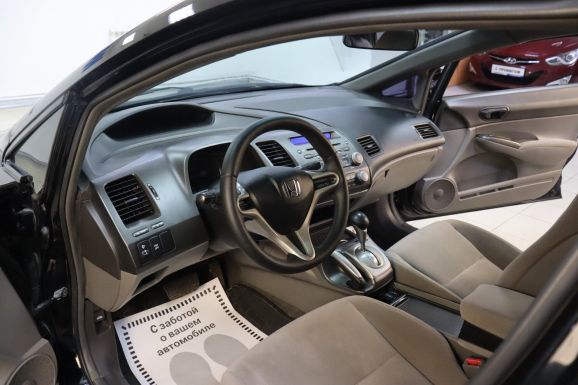 Honda Civic, 1.8 л, АТ, 2009 фото 2