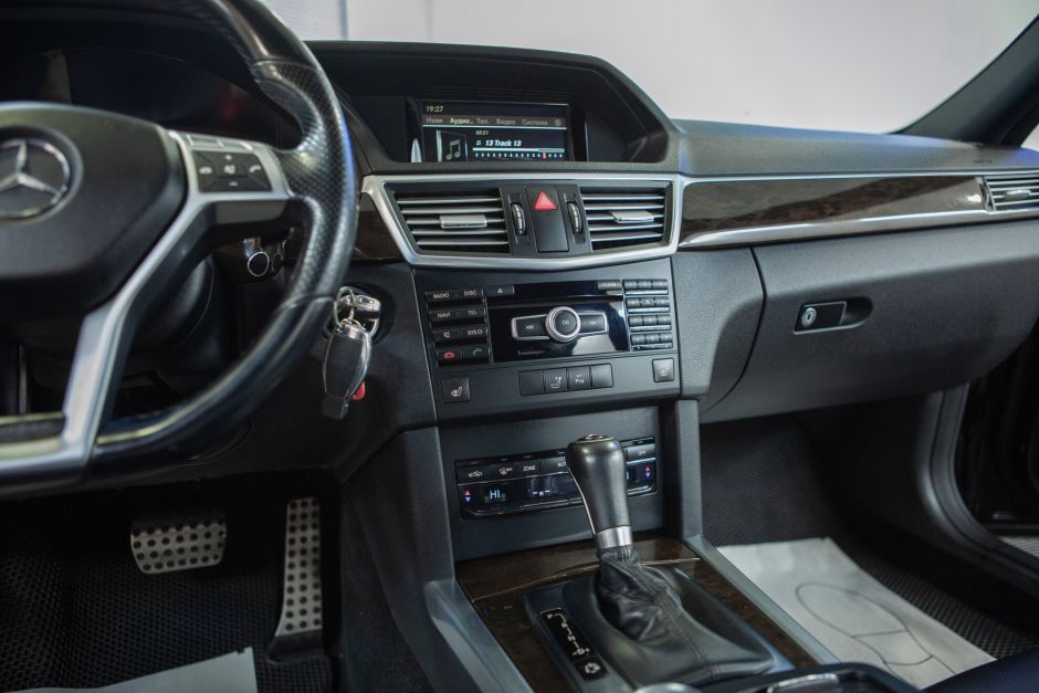 Mercedes-Benz E-Класс, 1.8 л, АТ, 2011 фото 10