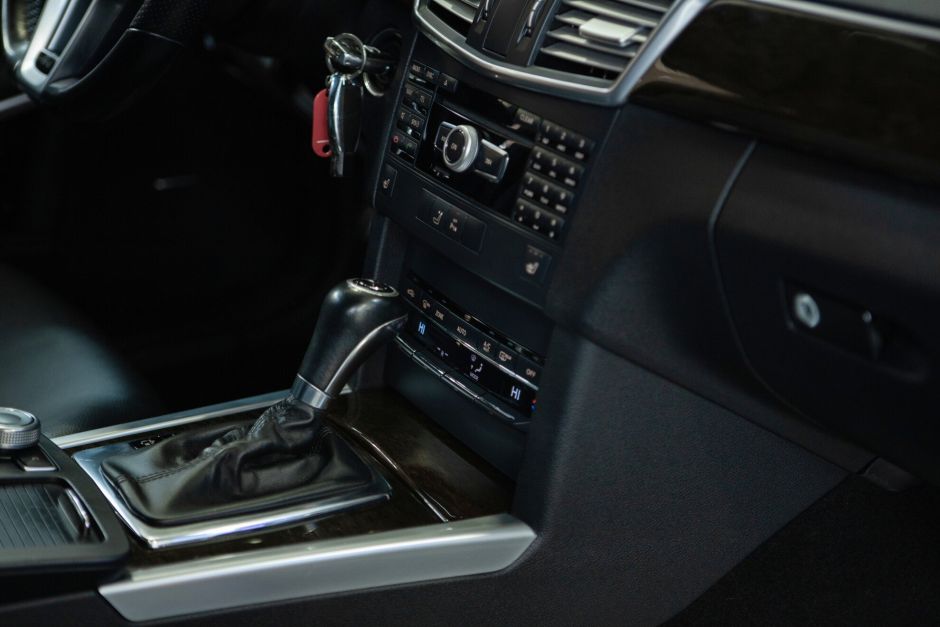 Mercedes-Benz E-Класс, 1.8 л, АТ, 2011 фото 11