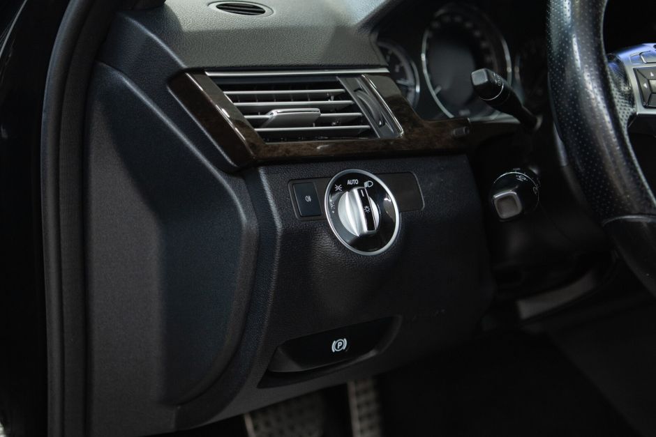 Mercedes-Benz E-Класс, 1.8 л, АТ, 2011 фото 15