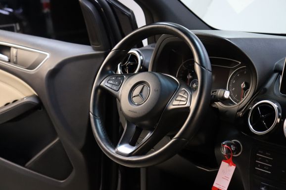 Mercedes-Benz B-Класс, 1.6 л, Робот, 2017 фото 12