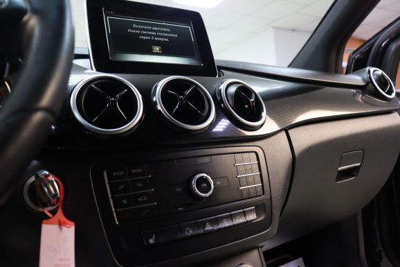 Mercedes-Benz B-Класс, 1.6 л, Робот, 2017 фото 17