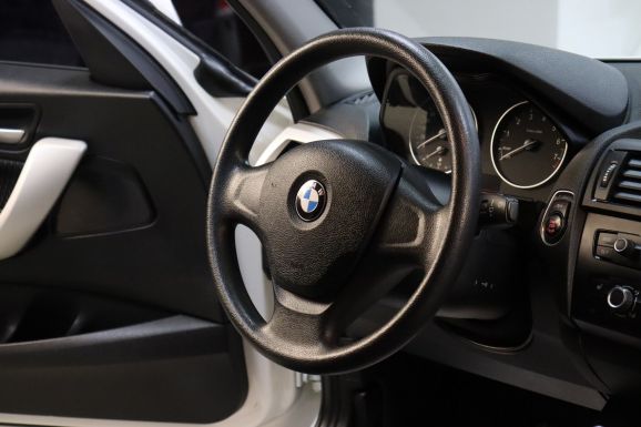BMW 1 серии, 1.6 л, АТ, 2015 фото 8