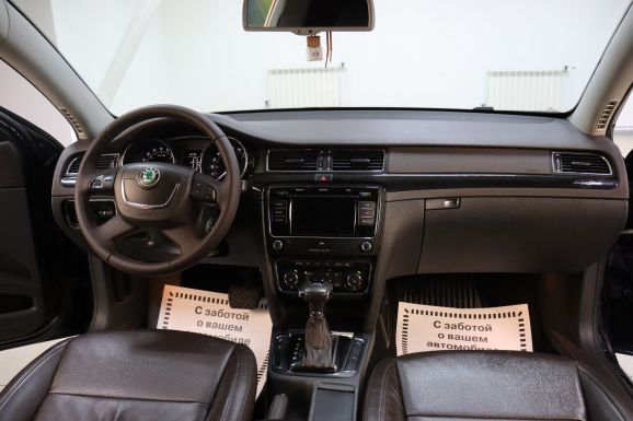 Skoda Superb, 2.0 л, Робот, 2013 фото 10