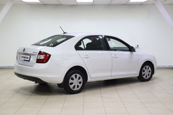 Skoda Rapid, 1.6 л, МТ, 2019 фото 6