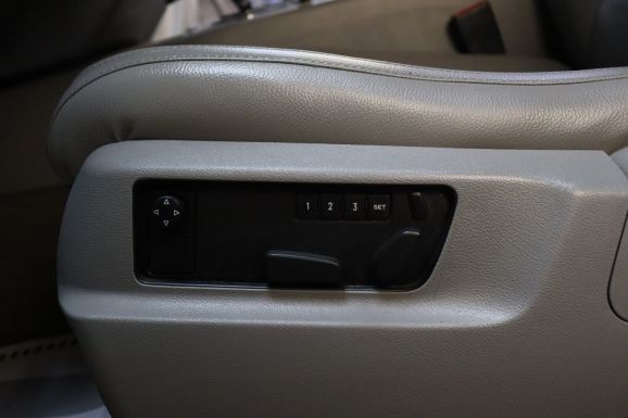 Volkswagen Touareg, 3.0 л, АТ, 2008 фото 9