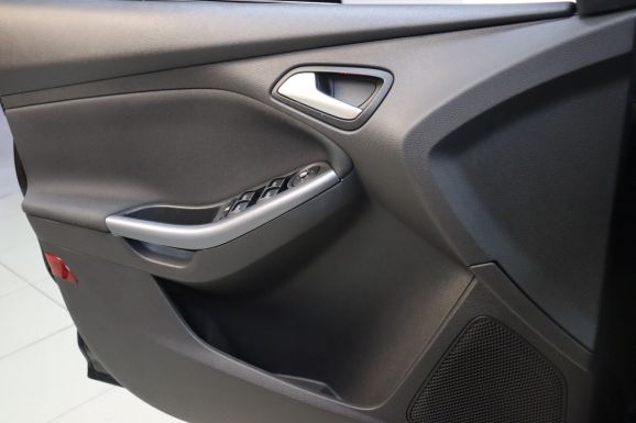 Ford Focus, 2.0 л, Робот, 2014 фото 2