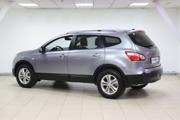 Nissan Qashqai+2, 2.0 л, Вариатор, 2012 фото 4