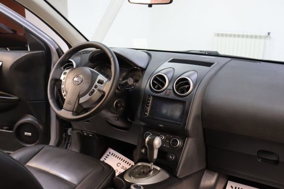 Nissan Qashqai+2, 2.0 л, Вариатор, 2012 фото 7