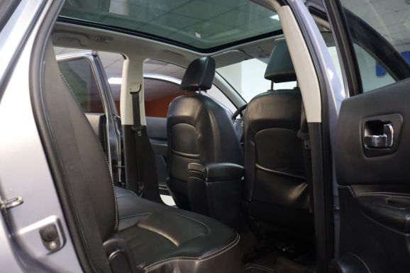 Nissan Qashqai+2, 2.0 л, Вариатор, 2012 фото 8