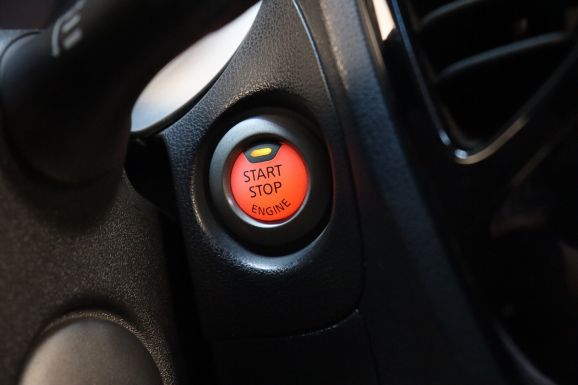 Nissan Juke, 1.6 л, Вариатор, 2018 фото 8