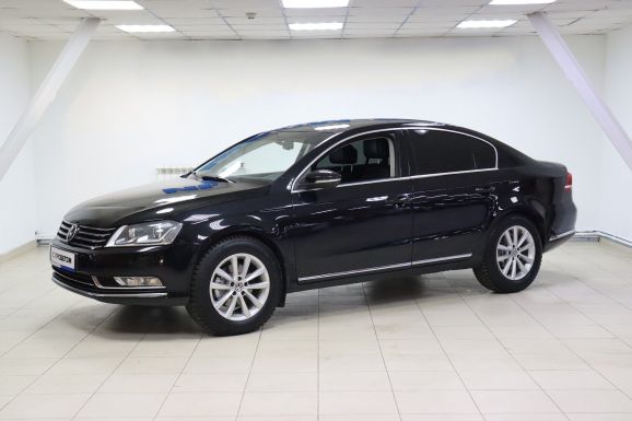 Volkswagen Passat, 1.8 л, Робот, 2013 фото 3
