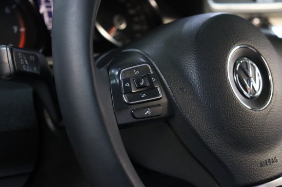 Volkswagen Passat, 1.8 л, Робот, 2013 фото 11