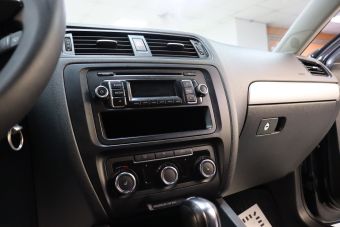 Volkswagen Jetta, 1.4 л, РКПП, 2014 фото 9
