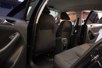 Volkswagen Jetta, 1.4 л, РКПП, 2014 фото 2