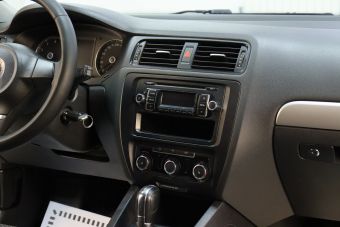 Volkswagen Jetta, 1.4 л, РКПП, 2014 фото 1
