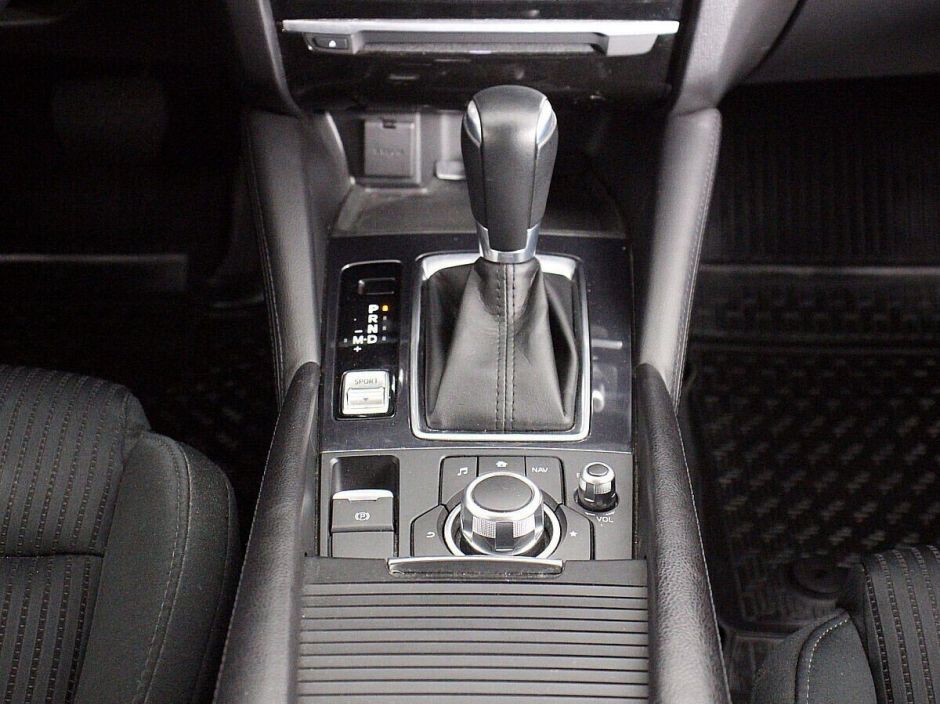 Mazda 6, 2.0 л, АТ, 2017 фото 2