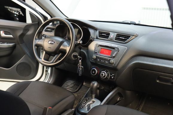 Kia Rio, 1.6 л, АТ, 2013 фото 6