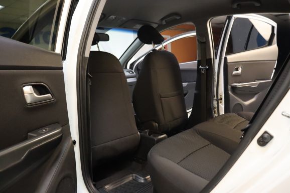 Kia Rio, 1.6 л, АТ, 2013 фото 2