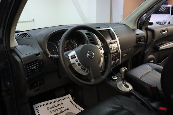 Nissan X-Trail, 2.5 л, Вариатор, 2013 фото 10